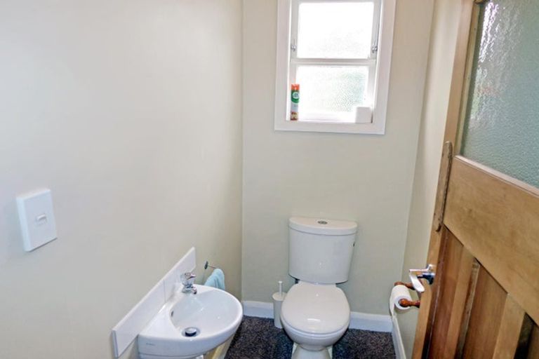 Photo of property in 2 Logan Avenue, Marewa, Napier, 4110