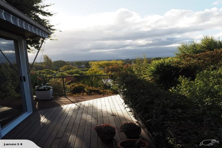 Photo of property in 8 Rhodesvale Terrace, Cashmere, Christchurch, 8022