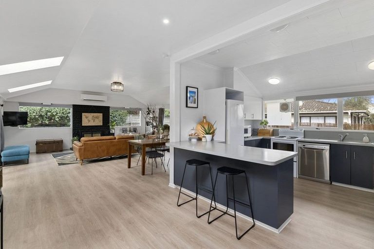 Photo of property in 18 Rimu Road, Raumati Beach, Paraparaumu, 5032