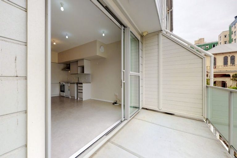 Photo of property in 242 Victoria Street, Te Aro, Wellington, 6011
