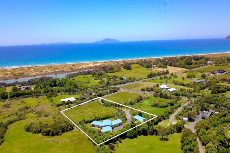 Photo of property in 6 Cullen Road, Waipu, 0582