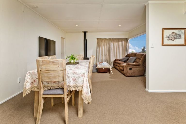 Photo of property in 738 East Coast Road, Pinehill, Auckland, 0632