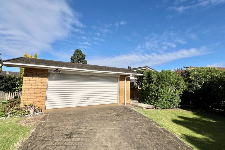 Photo of property in 19 Green Lane, Pukekohe, 2120
