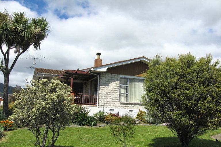 Photo of property in 60 Fergusson Street, Stoke, Nelson, 7011