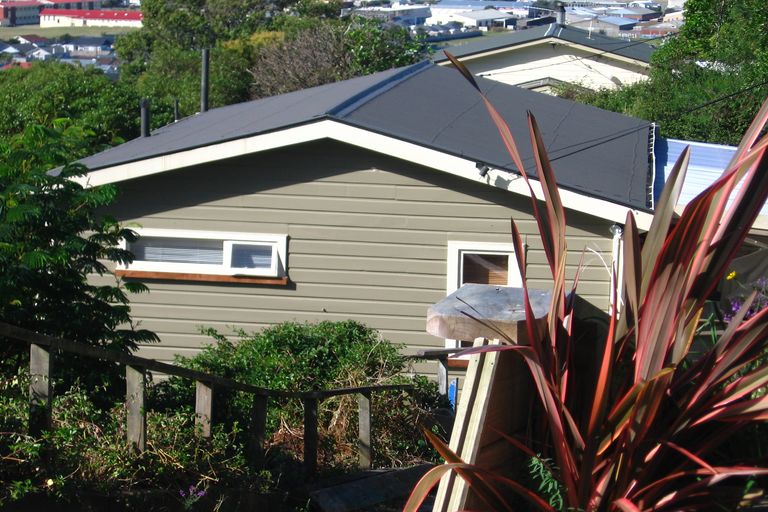 Photo of property in 18 Buckingham Street, Melrose, Wellington, 6023