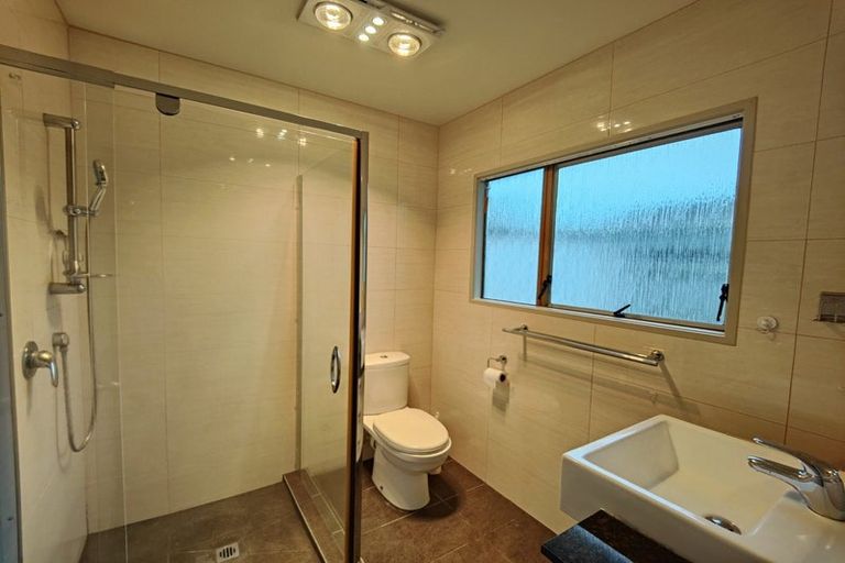 Photo of property in 27 Galsworthy Place, Bucklands Beach, Auckland, 2014