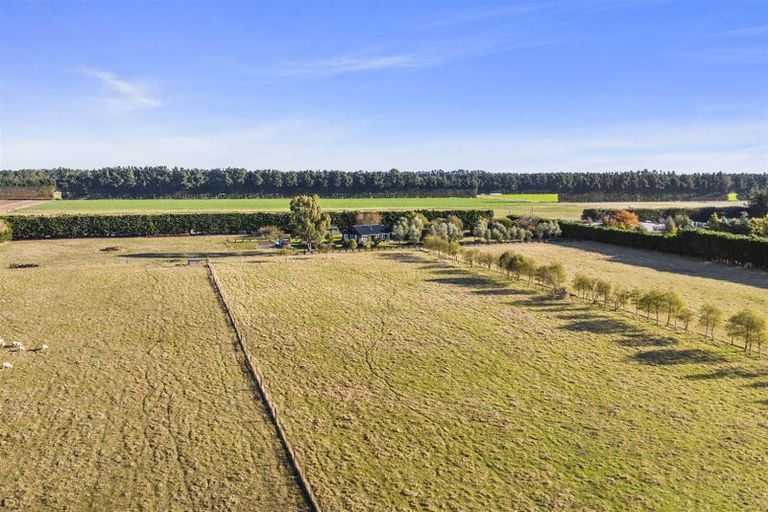Photo of property in 810 Hoskyns Road, West Melton, Christchurch, 7675