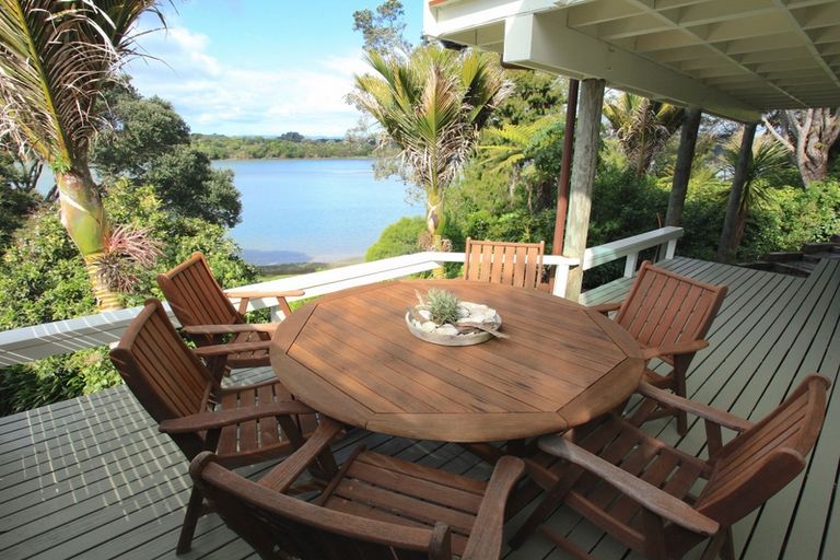 Photo of property in 24 Opotoru Road, Raglan, 3225