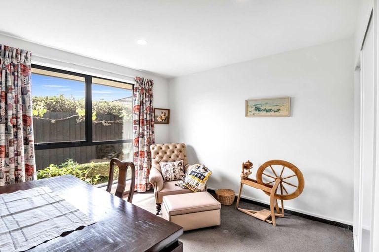 Photo of property in 8 Stable Way, Belfast, Christchurch, 8051