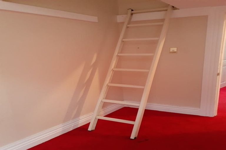 Photo of property in 6-10 Mudges Terrace, Newtown, Wellington, 6021