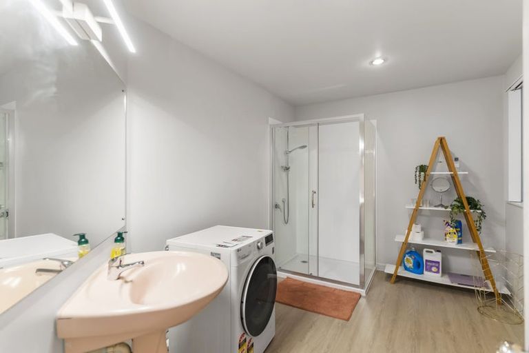 Photo of property in 38 Marae Road, Greenhithe, Auckland, 0632