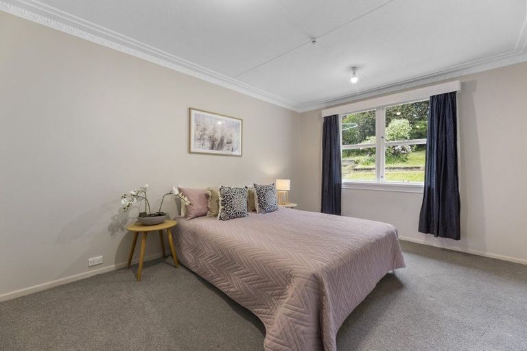 Photo of property in 69 Centennial Avenue, Helensburgh, Dunedin, 9010