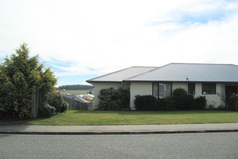 Photo of property in 70 Temple Crescent, Gleniti, Timaru, 7910