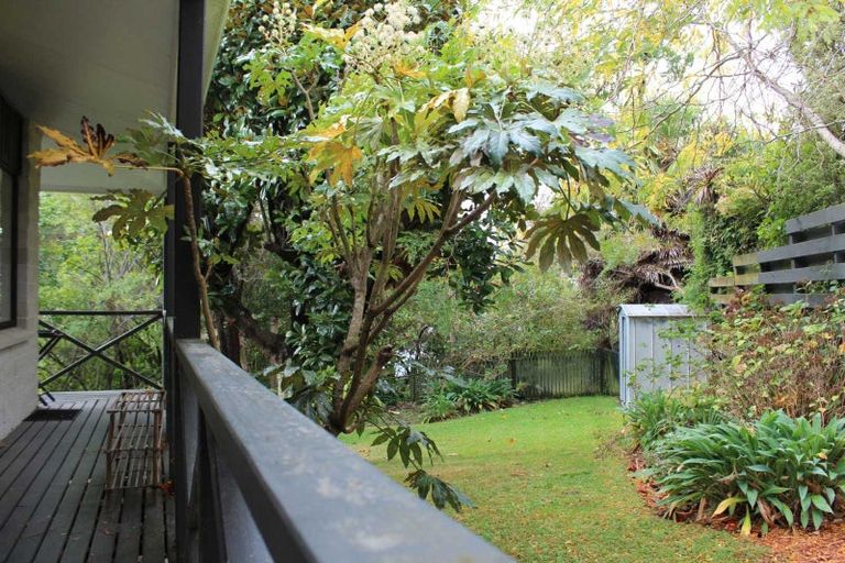 Photo of property in 26 Springdale Grove, Fitzherbert, Palmerston North, 4410