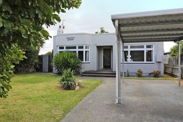 Photo of property in 100 Barden Street, Mayfair, Hastings, 4122