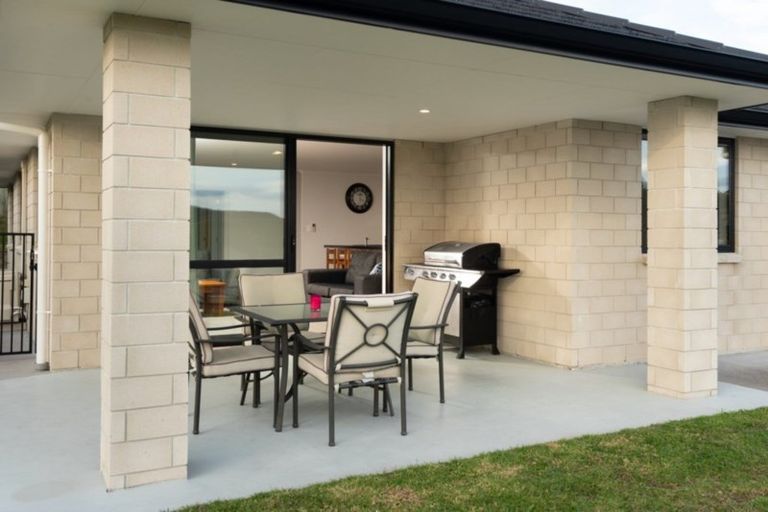 Photo of property in 101 Falcon Drive, Welcome Bay, Tauranga, 3112