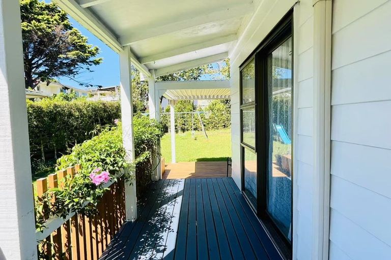 Photo of property in 68 Kaipatiki Road, Glenfield, Auckland, 0629