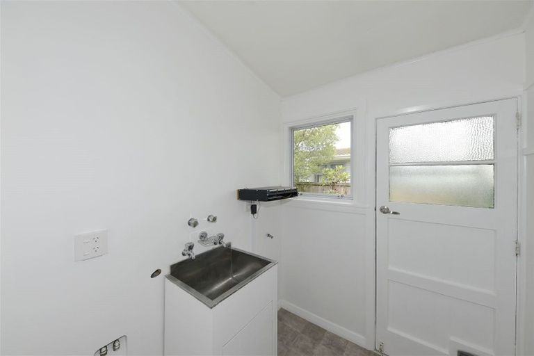 Photo of property in 16 Roslyn Avenue, Mairehau, Christchurch, 8052