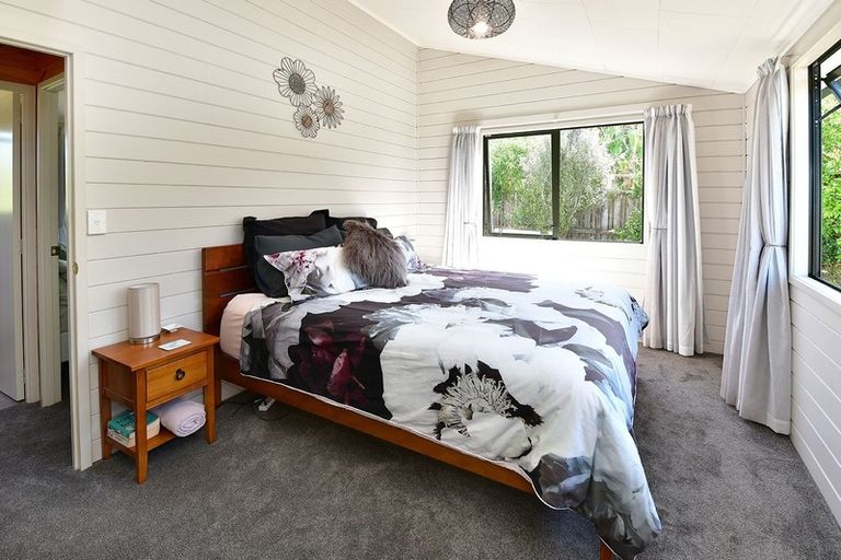 Photo of property in 18 Te Kapa Place, Snells Beach, 0920