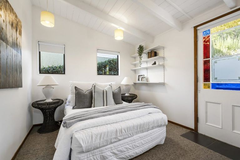 Photo of property in 27 Hastings Parade, Devonport, Auckland, 0624