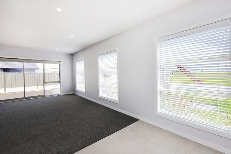 Photo of property in 27 Wai Whatu Street, Meeanee, Napier, 4110