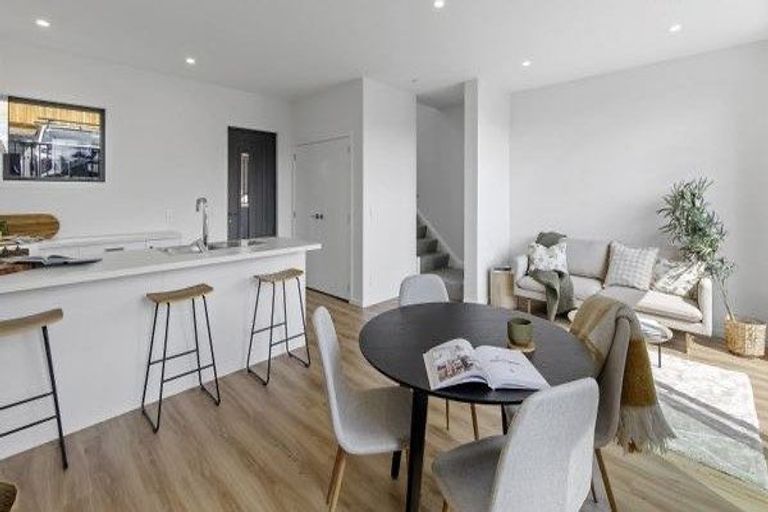 Photo of property in 29/33 Raukawa Street, Stokes Valley, Lower Hutt, 5019