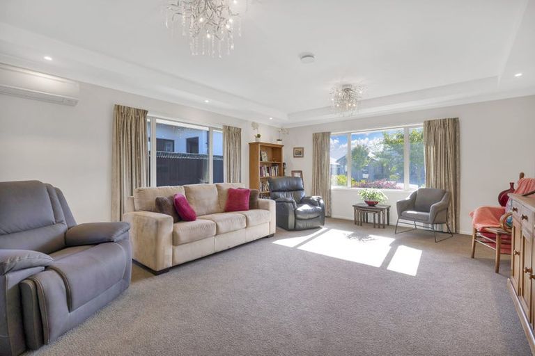 Photo of property in 59 Sequoia Way, Rangiora, 7400