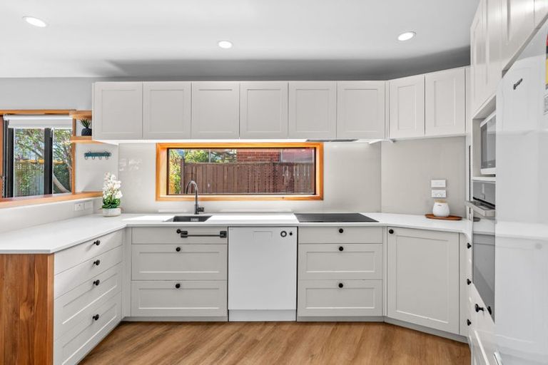 Photo of property in 71 Hamilton Avenue, Ilam, Christchurch, 8041