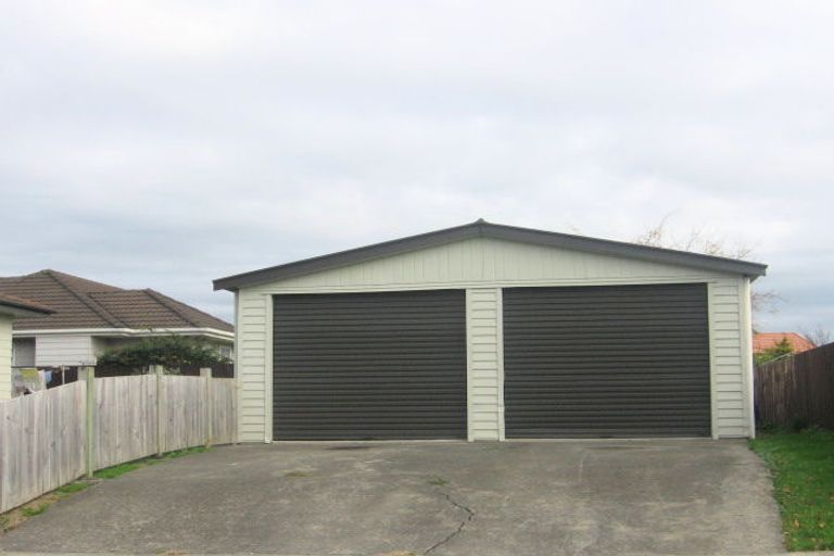 Photo of property in 1 Cedar Grove, Highbury, Palmerston North, 4412
