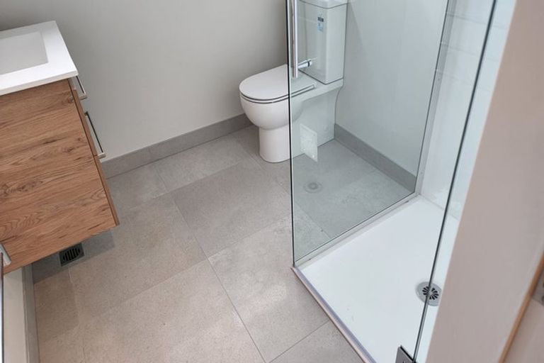 Photo of property in 4/48 Glen Road, Stokes Valley, Lower Hutt, 5019