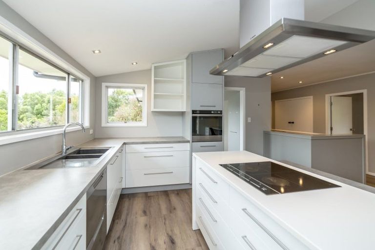 Photo of property in 16 Hickson Street, Featherston, 5710