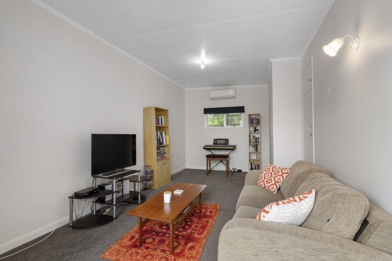 Photo of property in 42e Cutfield Street, Inglewood, 4330