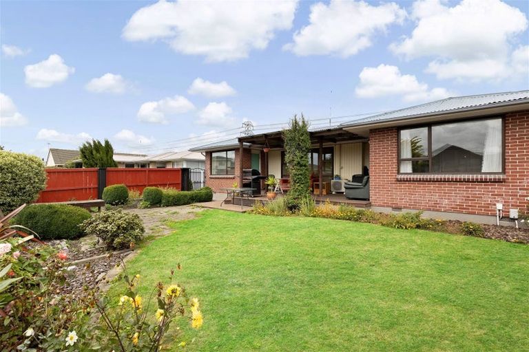 Photo of property in 6 Carbine Place, Sockburn, Christchurch, 8042