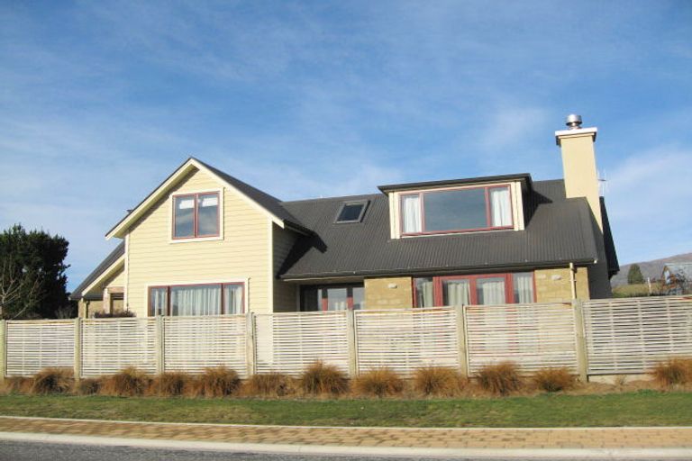 Photo of property in 1 Stonebrook Drive, Wanaka, 9305