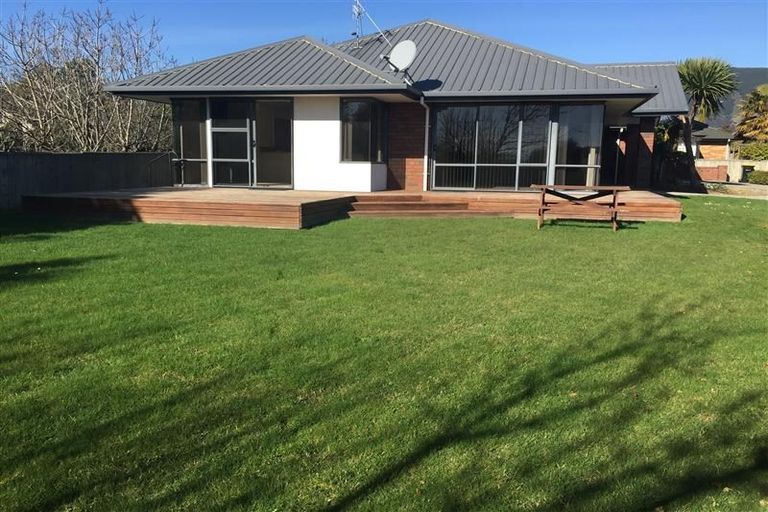 Photo of property in 15 Masefield Street, Stoke, Nelson, 7011