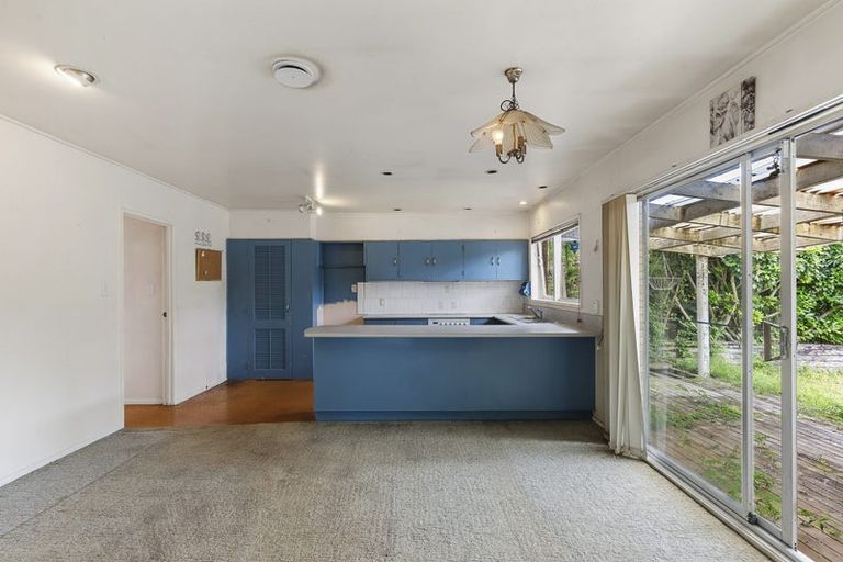 Photo of property in 35 Meadway, Sunnyhills, Auckland, 2010