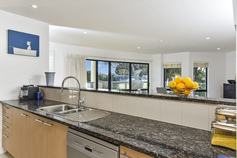 Photo of property in 26/4e Collins Street, Takapuna, Auckland, 0622