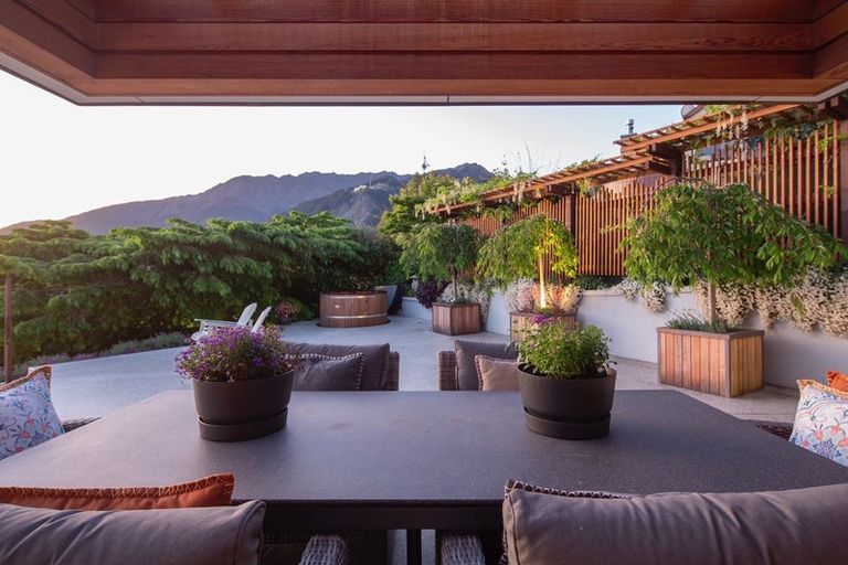 Photo of property in 27 Edinburgh Drive, Queenstown, 9300