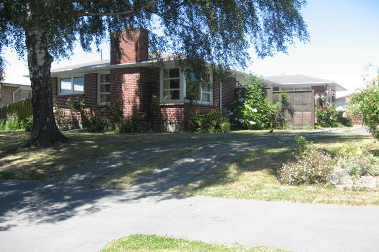 Photo of property in 9 Colligan Street, Upper Riccarton, Christchurch, 8041