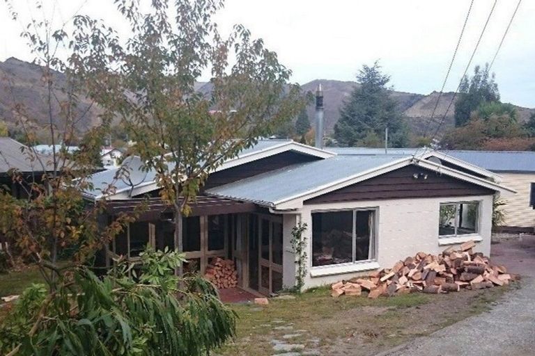 Photo of property in 46 Ortive Street, Cromwell, 9310