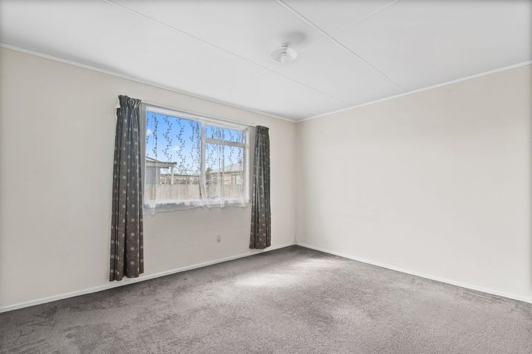 Photo of property in 33b Kawaha Point Road, Fairy Springs, Rotorua, 3015