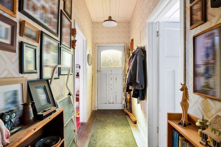 Photo of property in 11 Dorset Street, Patea, 4520