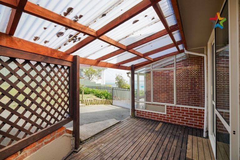 Photo of property in 14 Marine Parade, Bluff, 9814