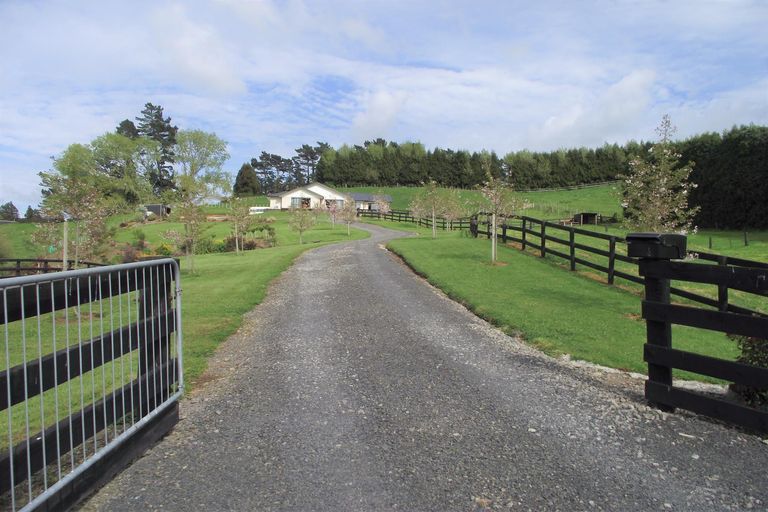 Photo of property in 155 Waitekauri Road, Waikino, Waihi, 3682
