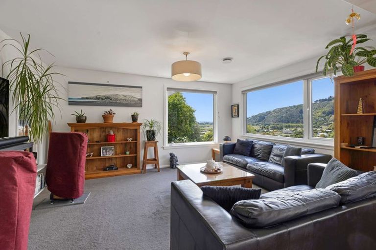 Photo of property in 20 Flinders Road, Heathcote Valley, Christchurch, 8022