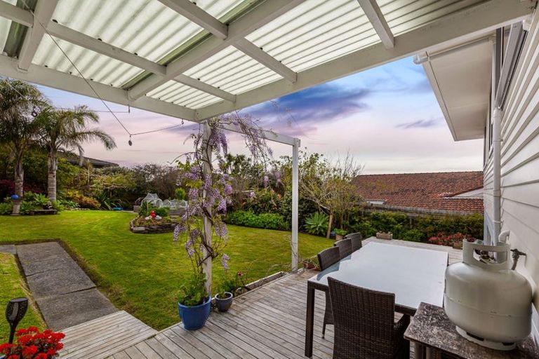 Photo of property in 166 Royal Road, Massey, Auckland, 0614