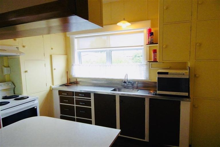 Photo of property in 13 Ngaio Street, Strandon, New Plymouth, 4312