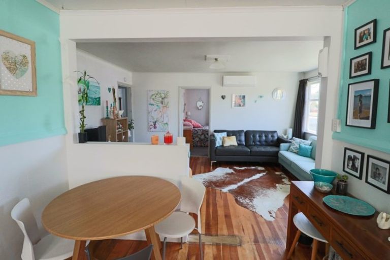 Photo of property in 7 Hulke Street, Foxton, 4814