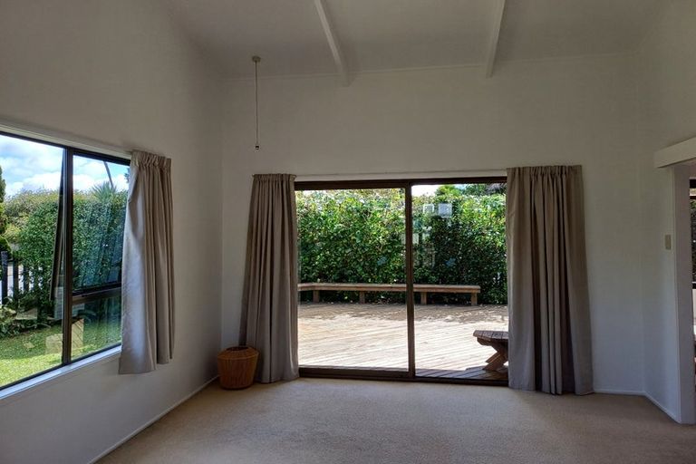 Photo of property in 11 Manly Park Avenue, Manly, Whangaparaoa, 0930