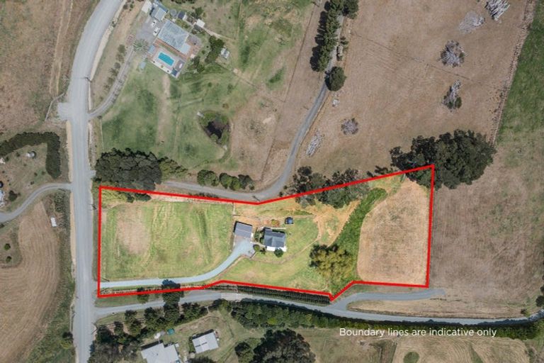 Photo of property in 72 Pebble Brook Road, Waitoki, 0994